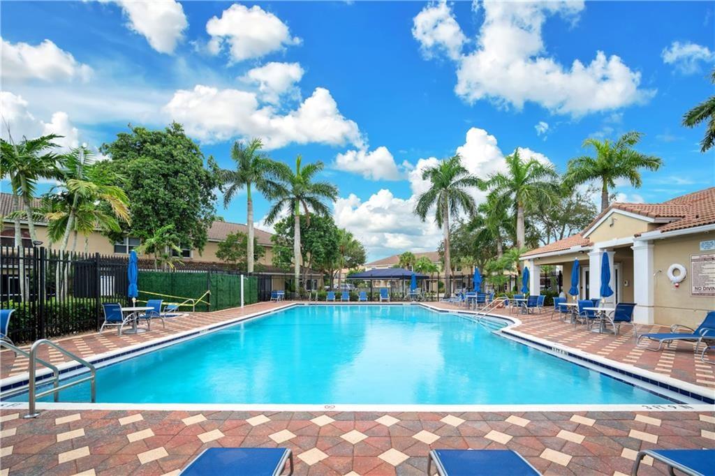 PELICAN POINTE - Residential Lease