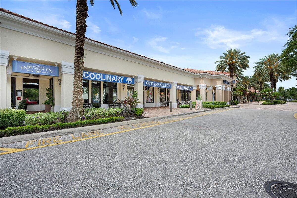 CIELO TOWNHOMES AT SHOPS OF DONALD ROSS - Residential