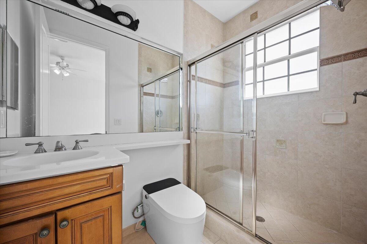 CIELO TOWNHOMES AT SHOPS OF DONALD ROSS - Residential