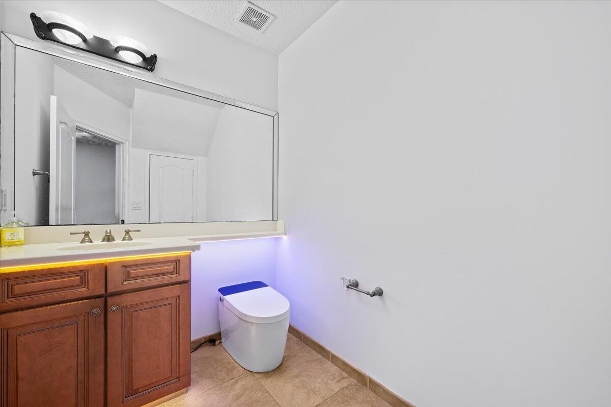 CIELO TOWNHOMES AT SHOPS OF DONALD ROSS - Residential