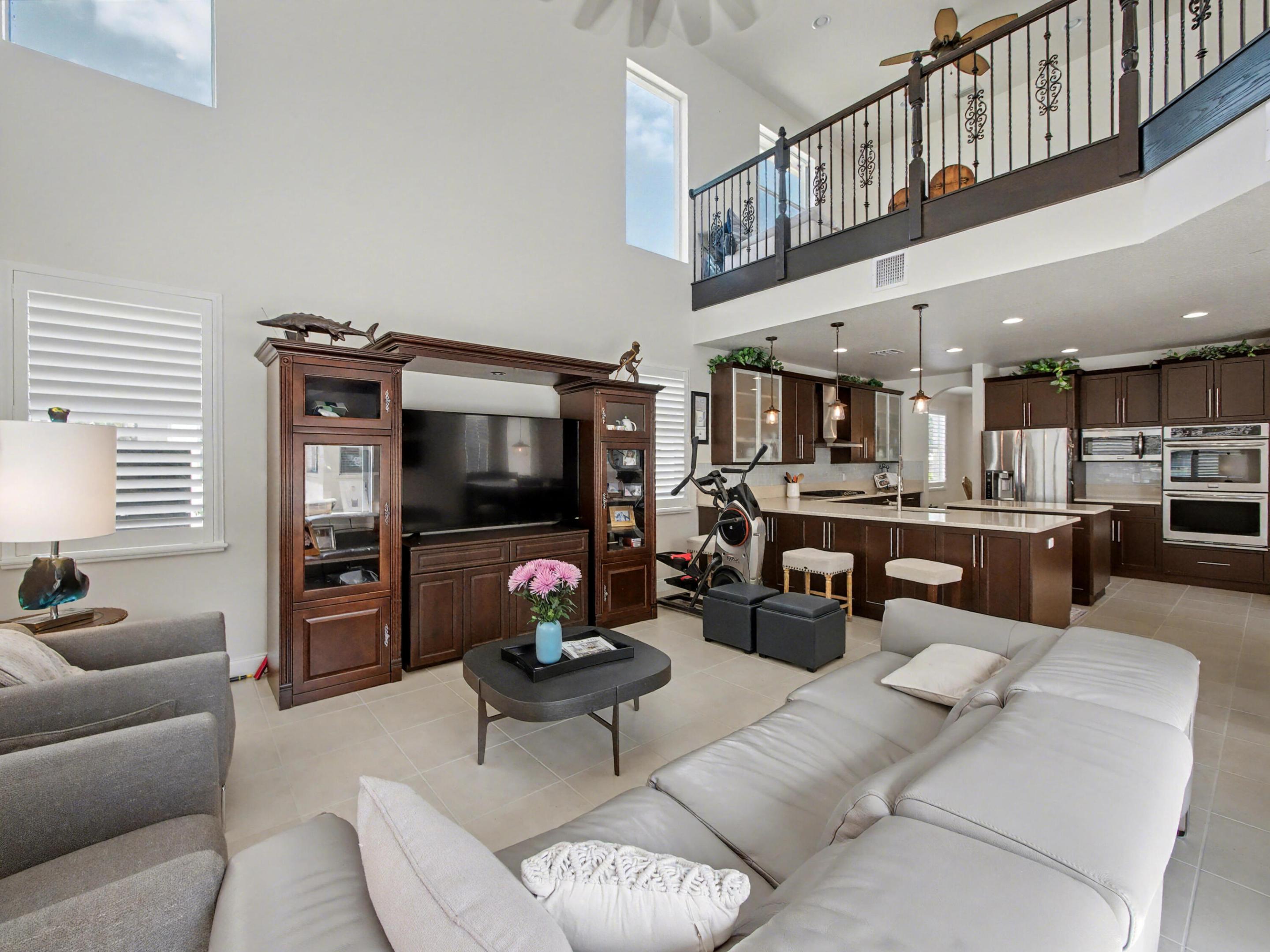 VILLAGES OF WINDSOR 1 - Residential