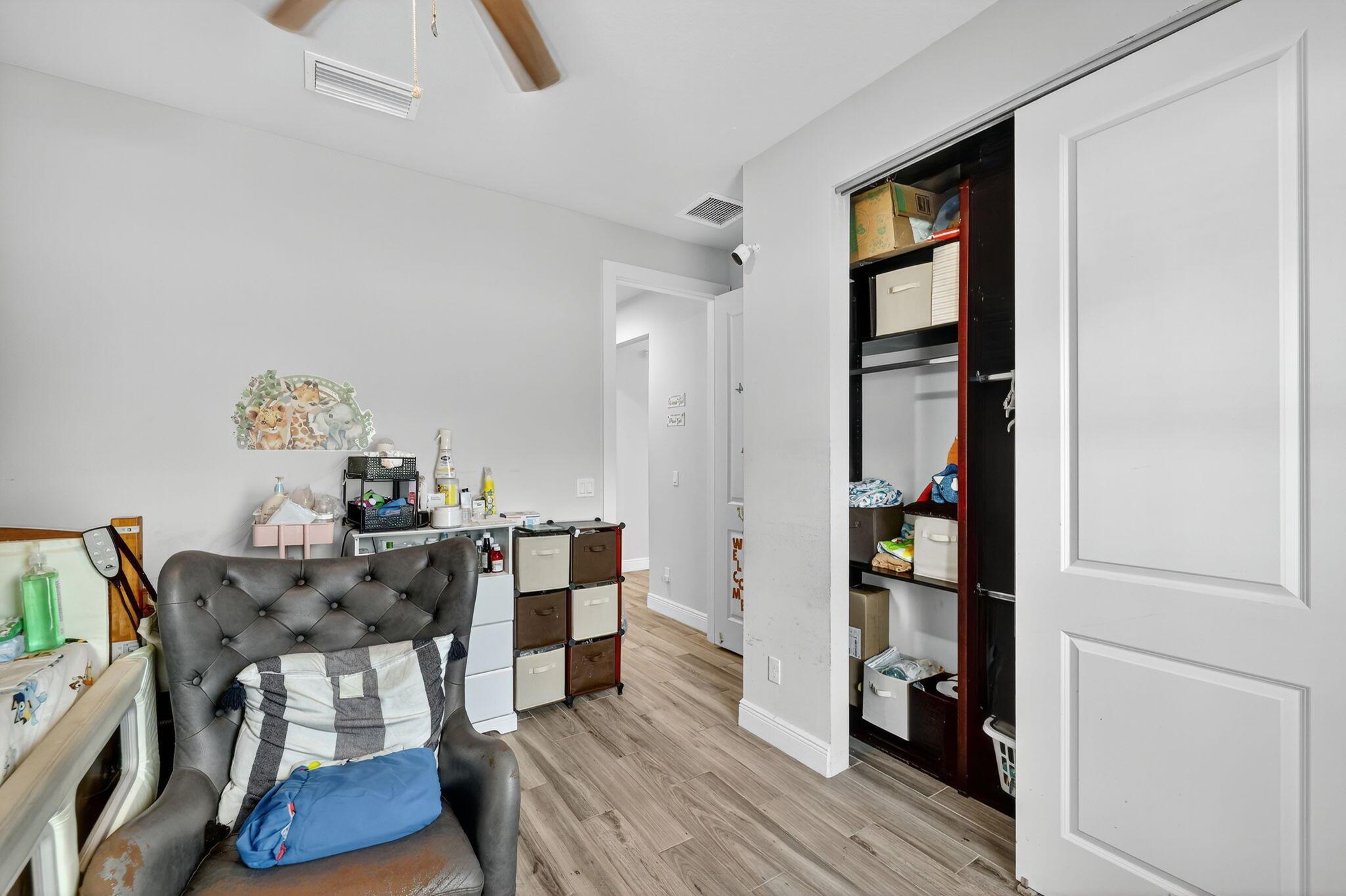 PORT ST LUCIE SECTION 33 - Residential