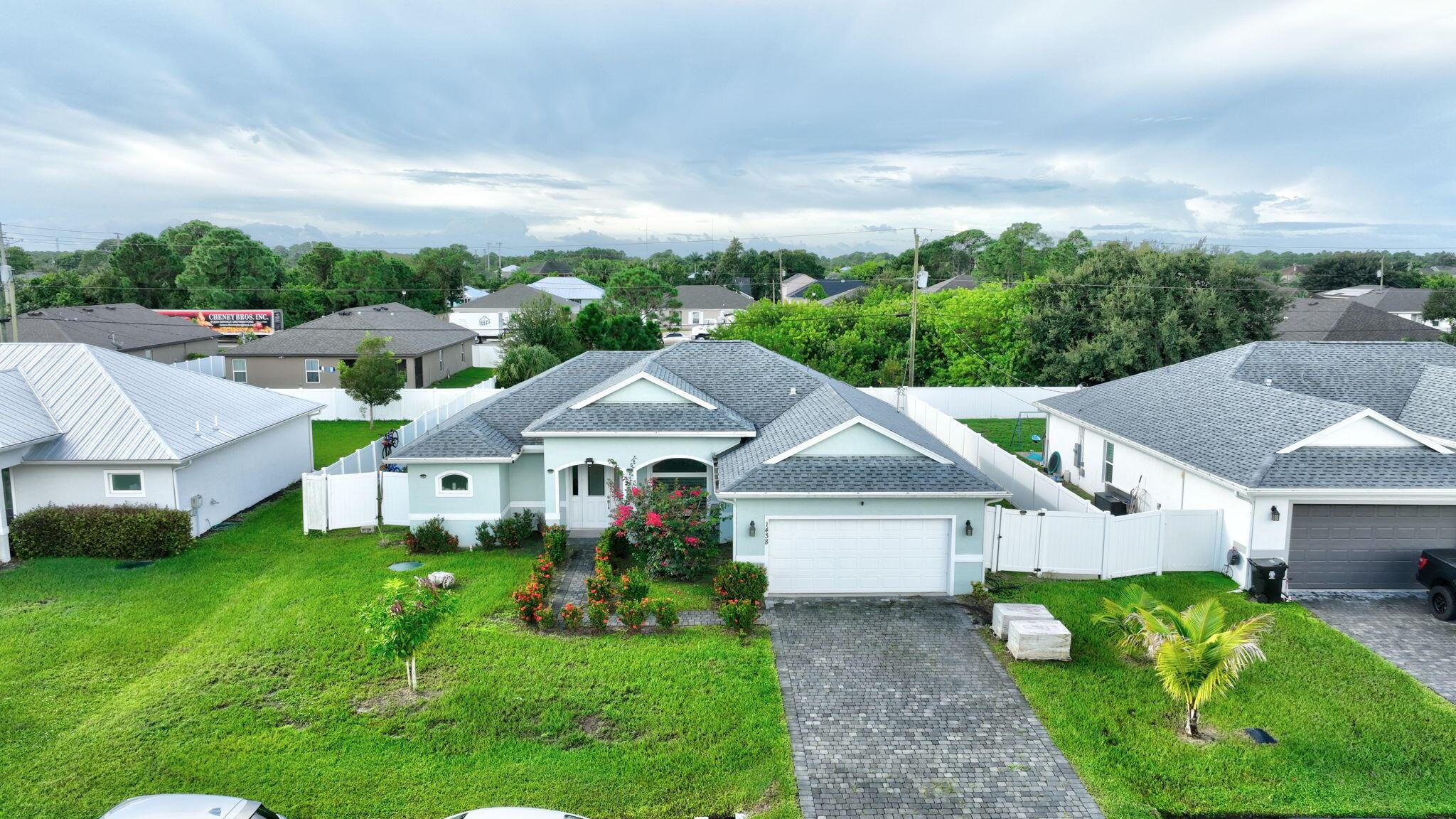 PORT ST LUCIE SECTION 33 - Residential