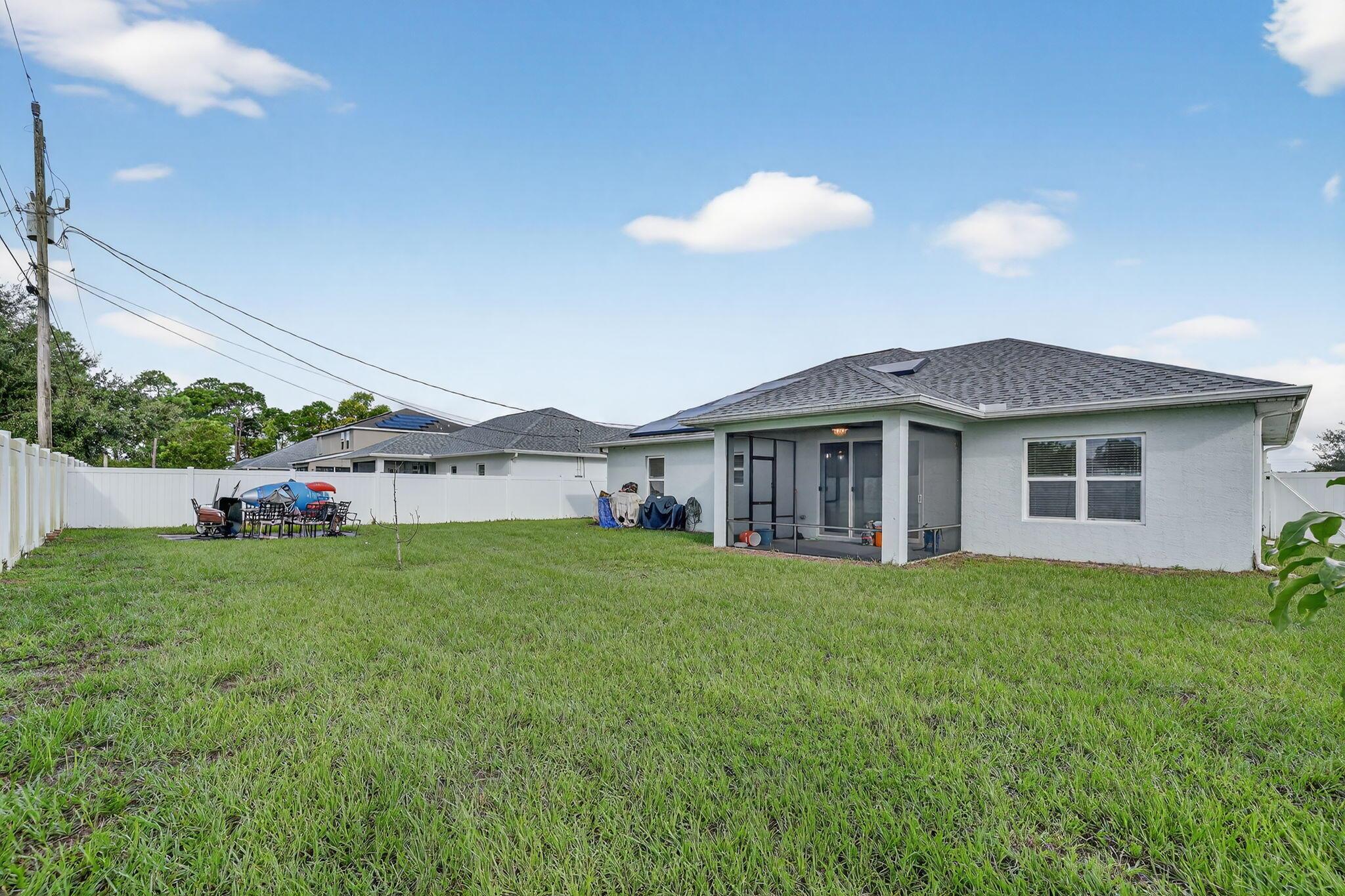 PORT ST LUCIE SECTION 33 - Residential