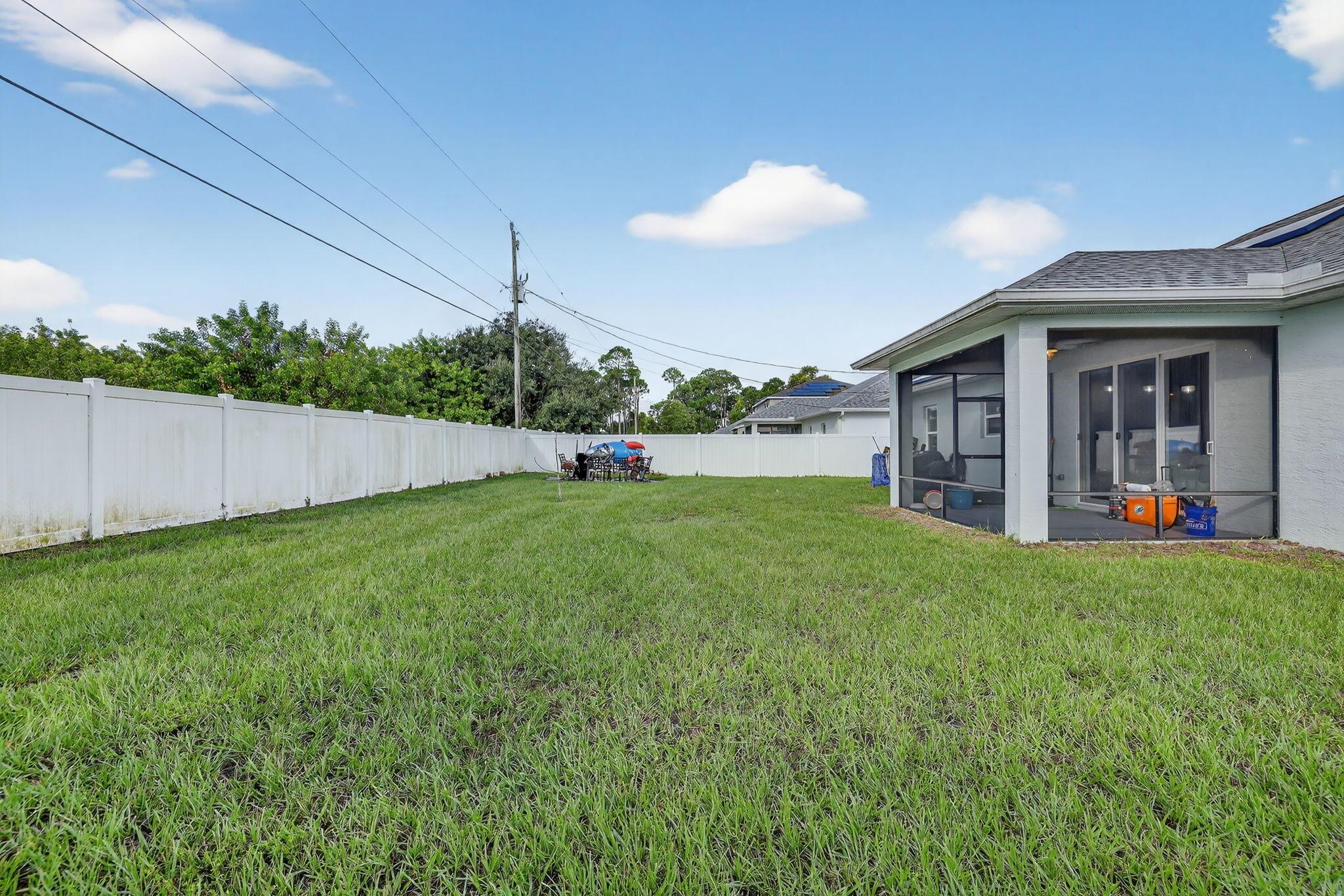 PORT ST LUCIE SECTION 33 - Residential