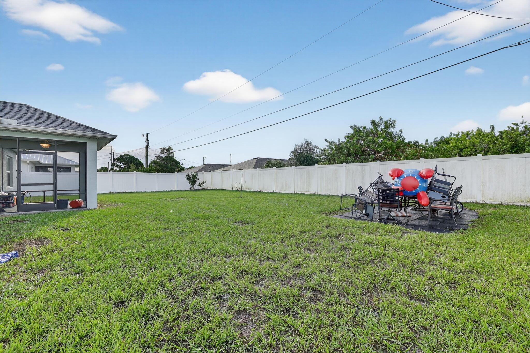 PORT ST LUCIE SECTION 33 - Residential