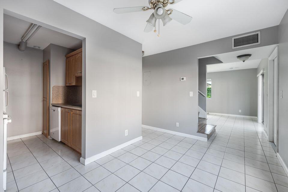 QUAIL HOLLOW CONDO - Residential Lease