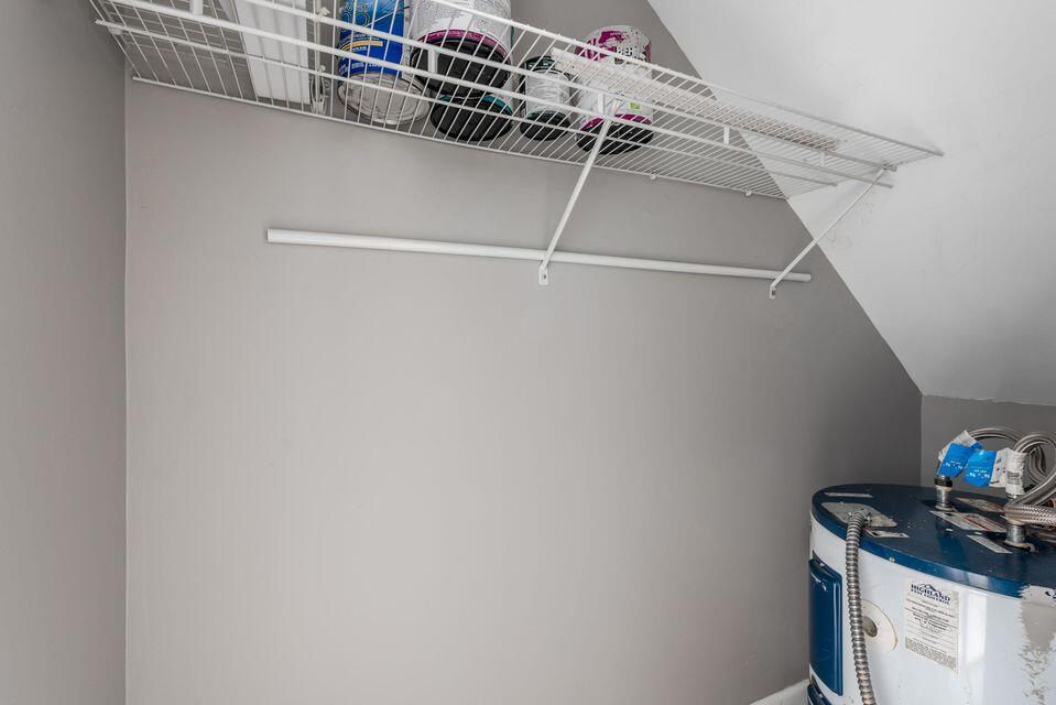 QUAIL HOLLOW CONDO - Residential Lease