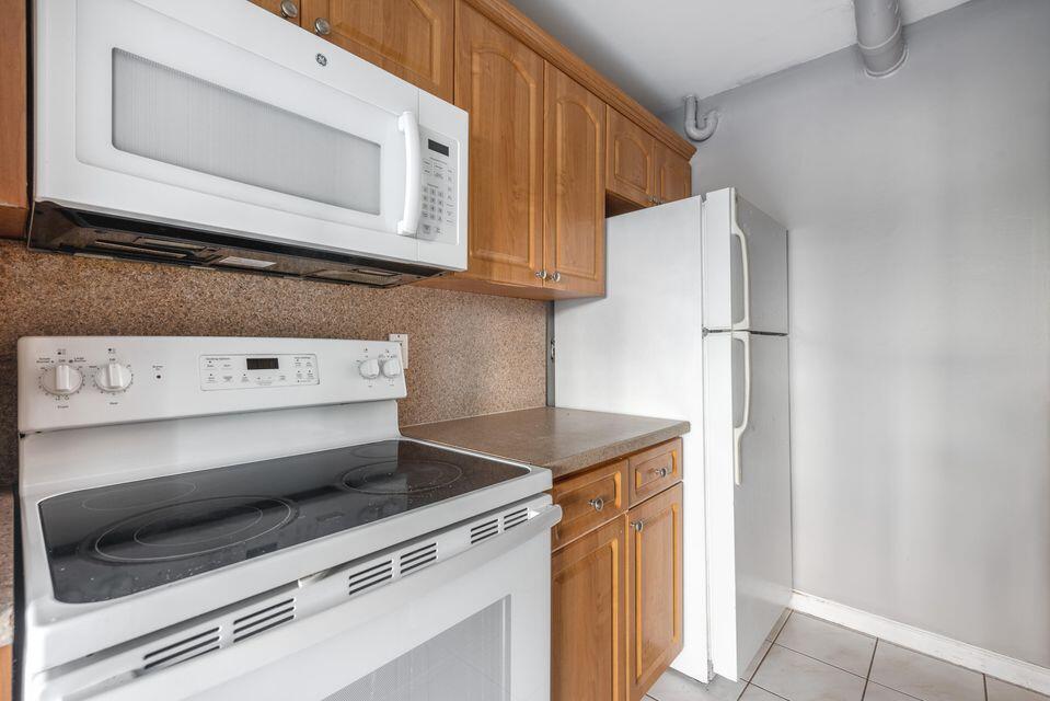 QUAIL HOLLOW CONDO - Residential Lease