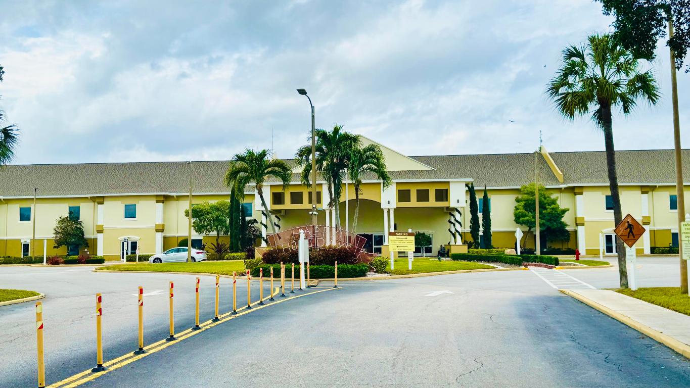 KENT CONDOS - Residential