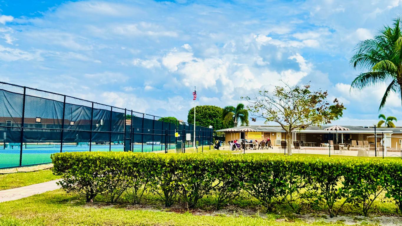 KENT CONDOS - Residential