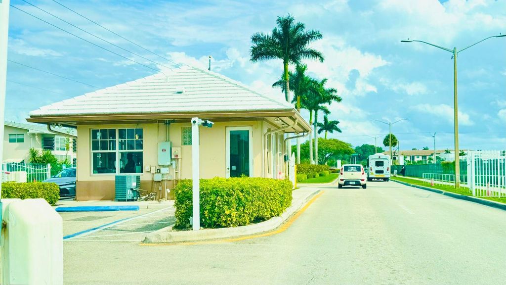 Photo of 164 Kent #J, West Palm Beach, FL 33417 (MLS # R11157001)