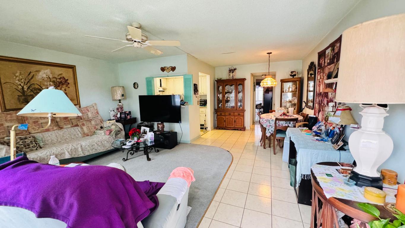 KENT CONDOS - Residential