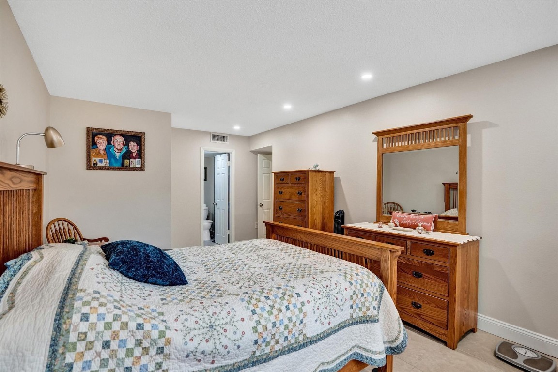 SABAL PALM VILLAGE 2 COND - Residential