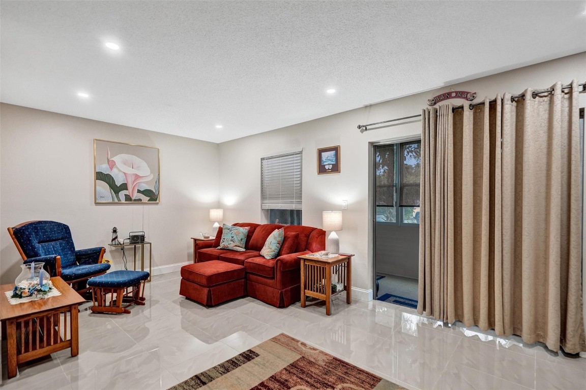 SABAL PALM VILLAGE 2 COND - Residential