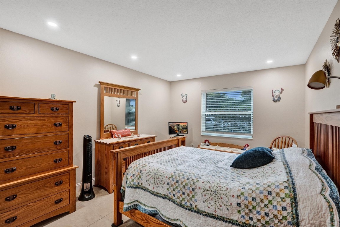 SABAL PALM VILLAGE 2 COND - Residential