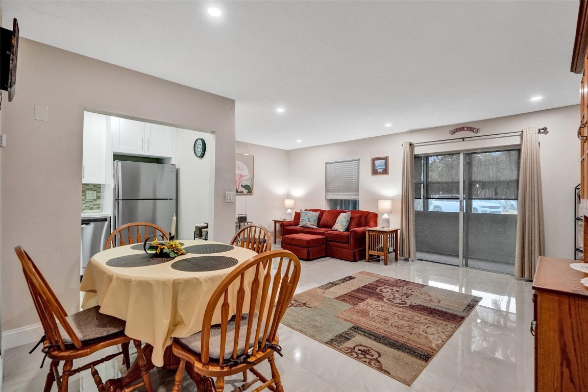 SABAL PALM VILLAGE 2 COND - Residential