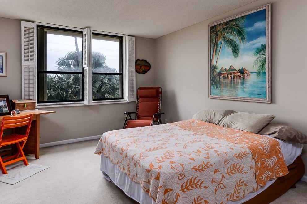 DUNES TOWERS COND A AND B 15-42-43, PART OF GOV LO - Residential