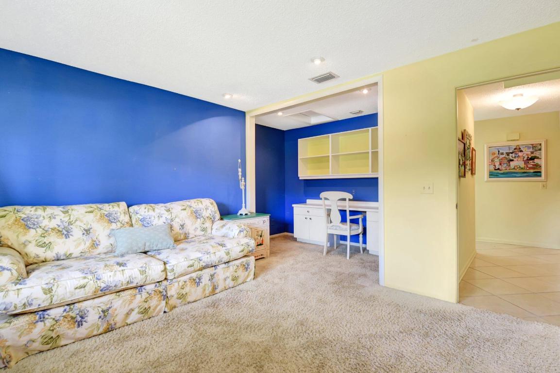 FOUNTAINS OF PALM BEACH CONDO 8 - Residential