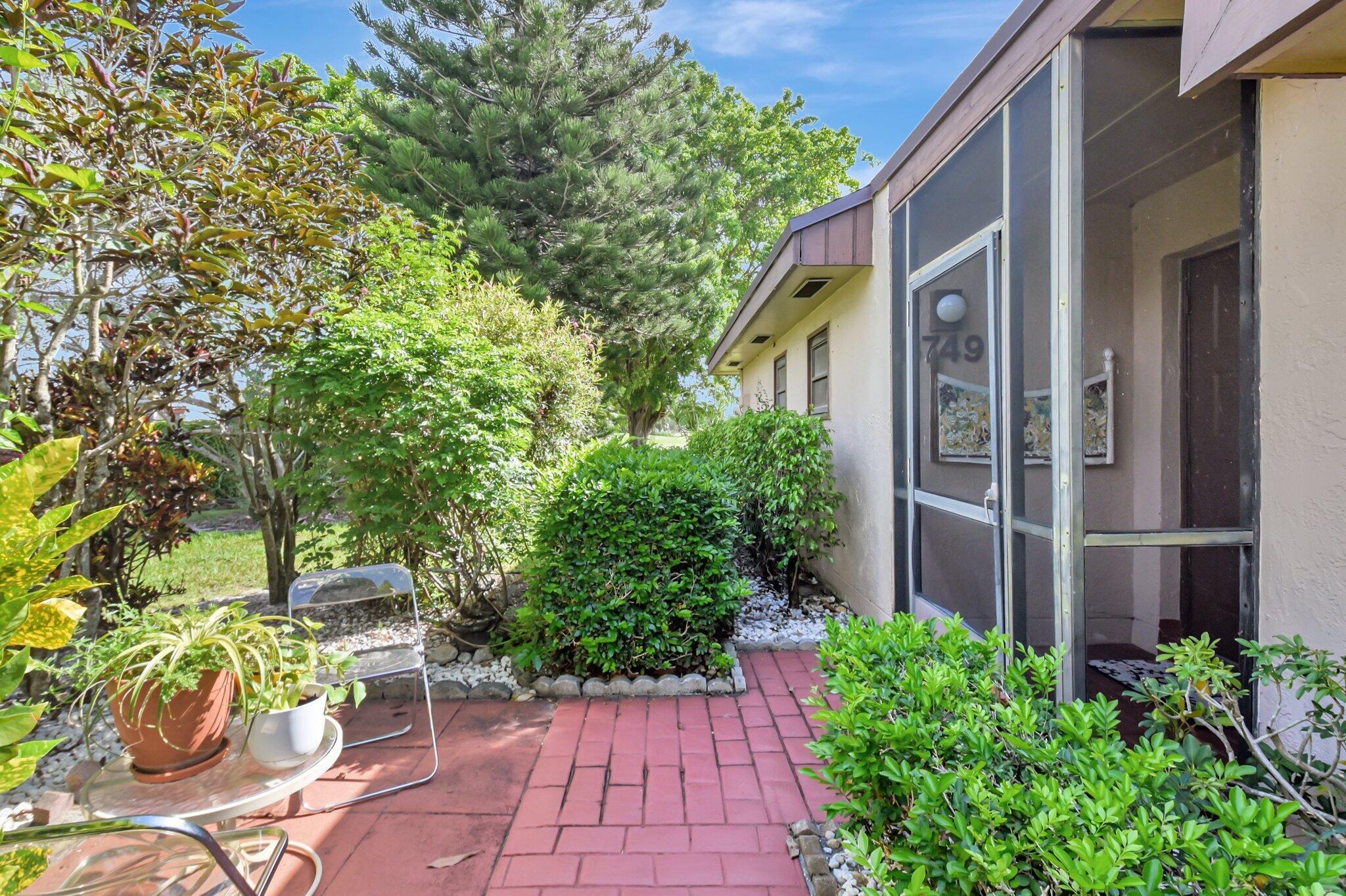 FOUNTAINS OF PALM BEACH C - Residential