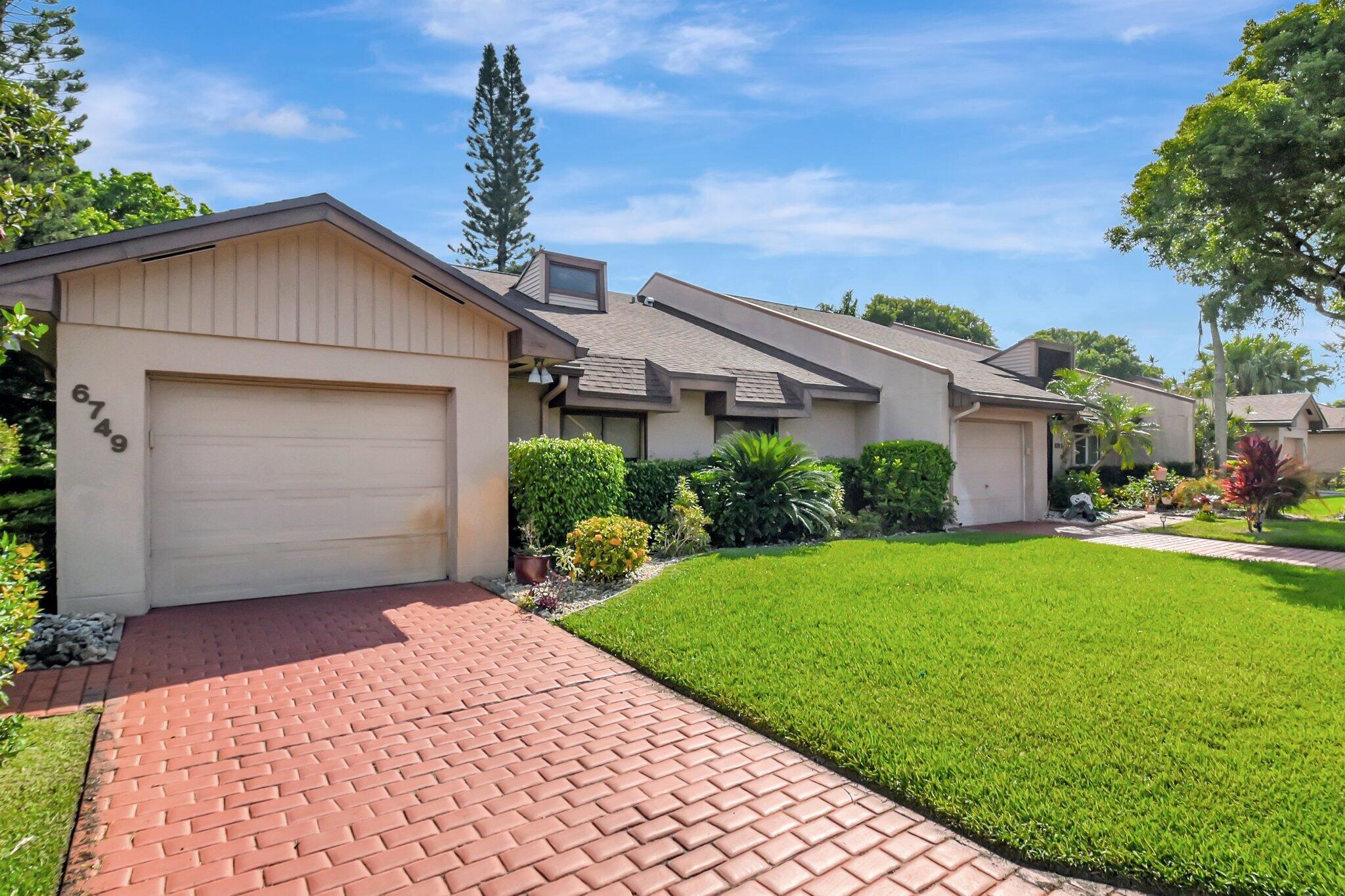 FOUNTAINS OF PALM BEACH C - Residential