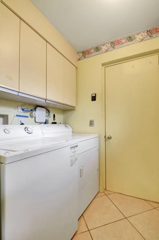 FOUNTAINS OF PALM BEACH CONDO 8 - Residential