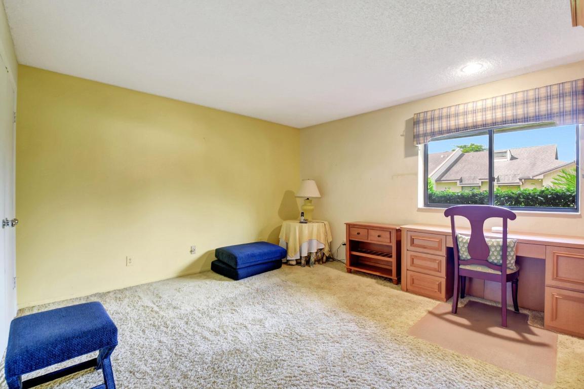 FOUNTAINS OF PALM BEACH CONDO 8 - Residential