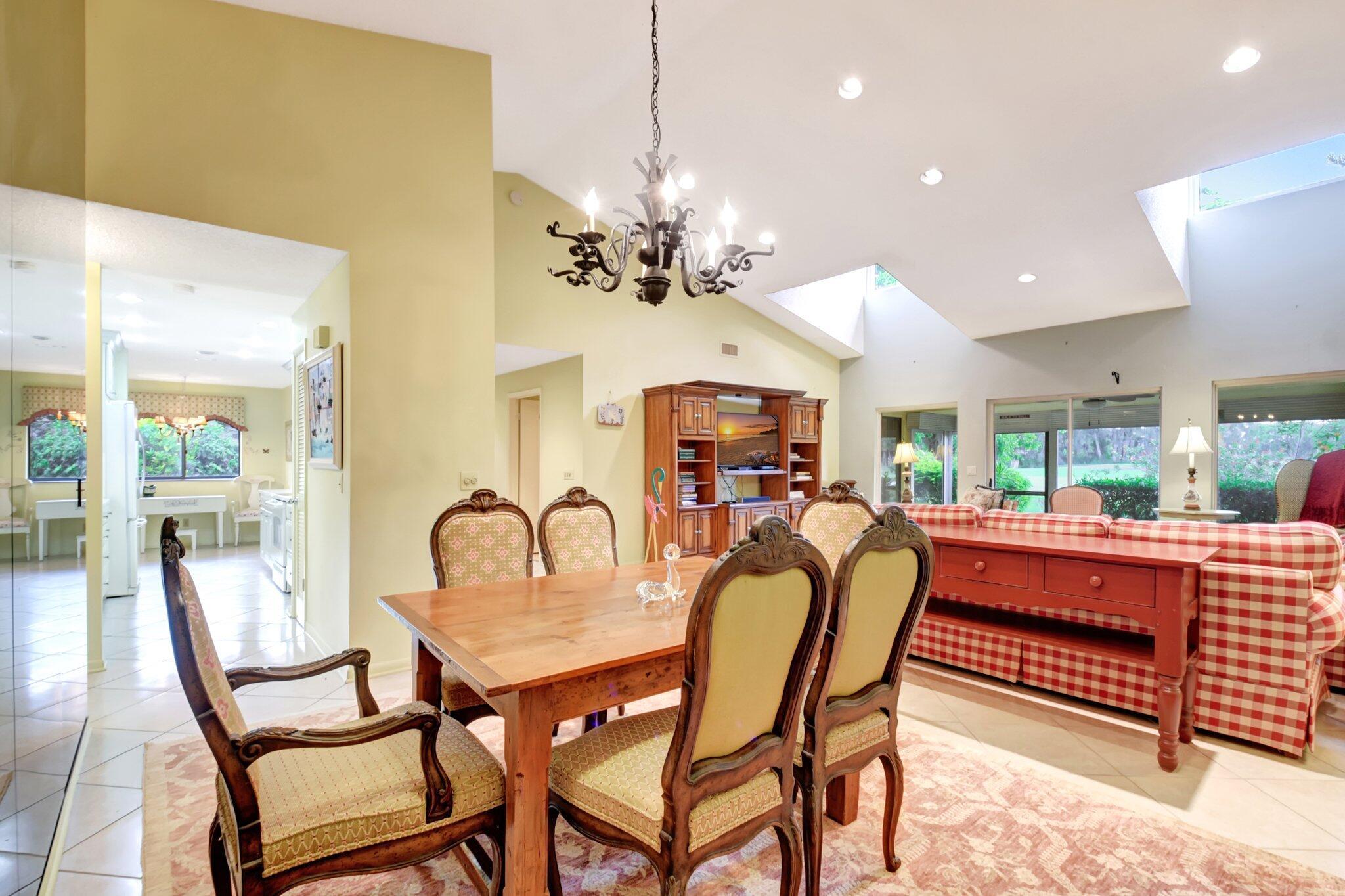 FOUNTAINS OF PALM BEACH C - Residential