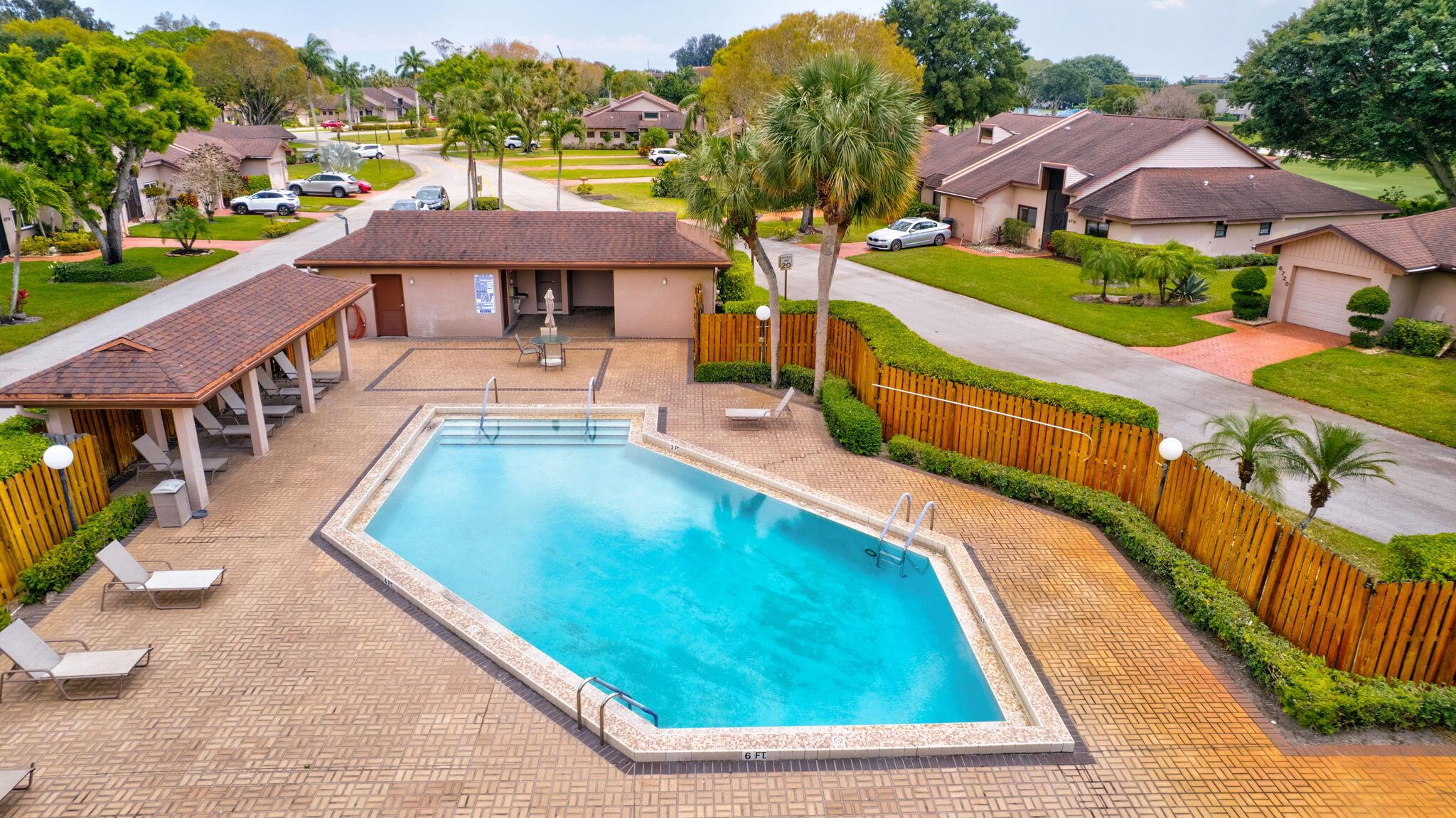 FOUNTAINS OF PALM BEACH C - Residential