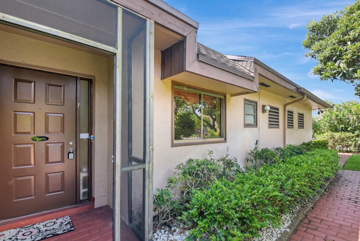 FOUNTAINS OF PALM BEACH CONDO 8 - Residential