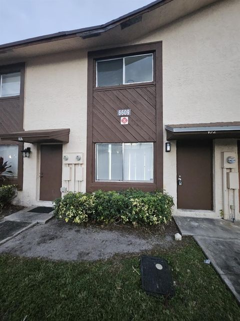 6609 Winfield Blvd 102-A Pompano Beach FL 33063