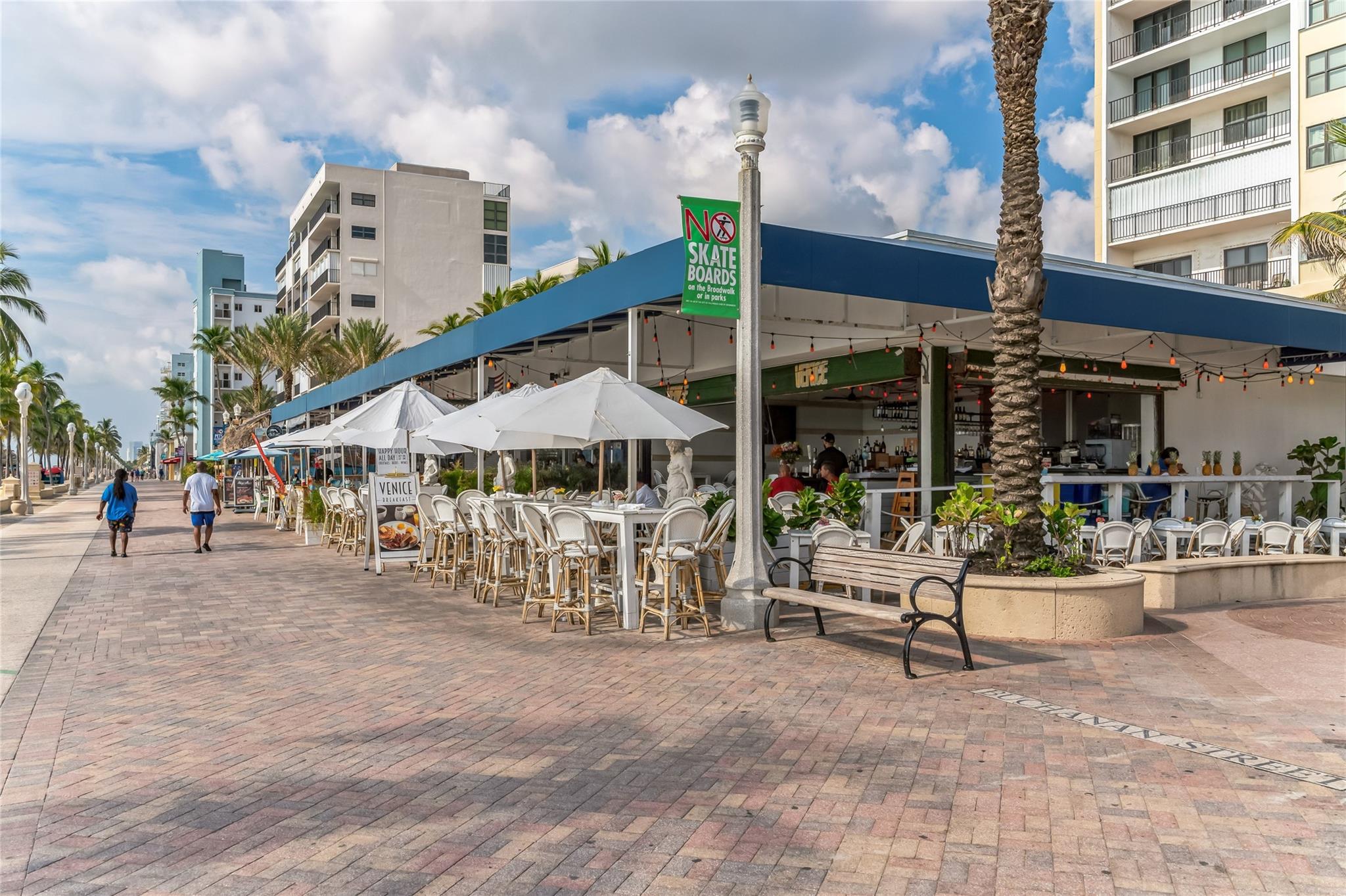 Hollywood Beach 1-27 B - Residential Lease