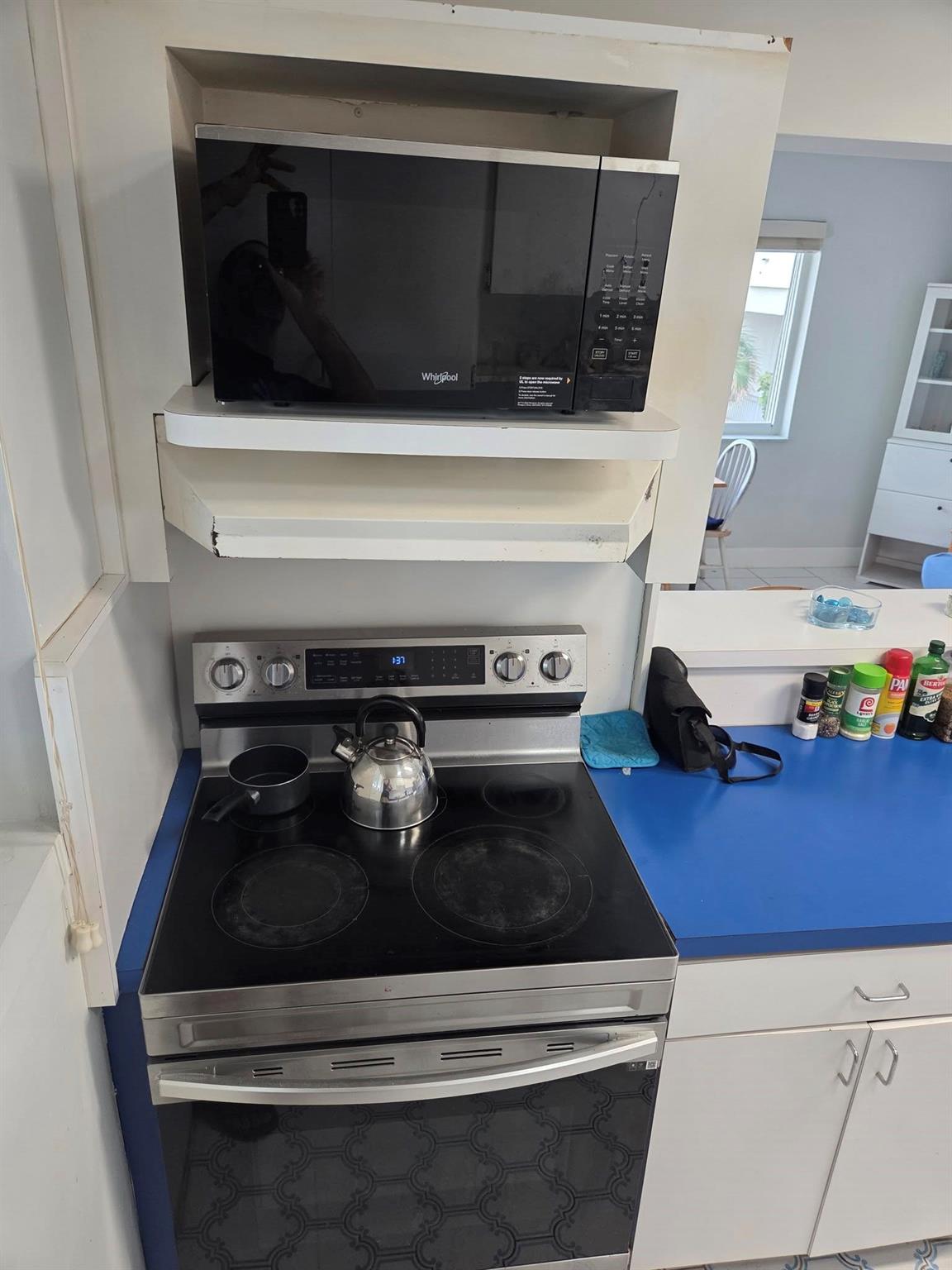 Hollywood Beach 1-27 B - Residential Lease