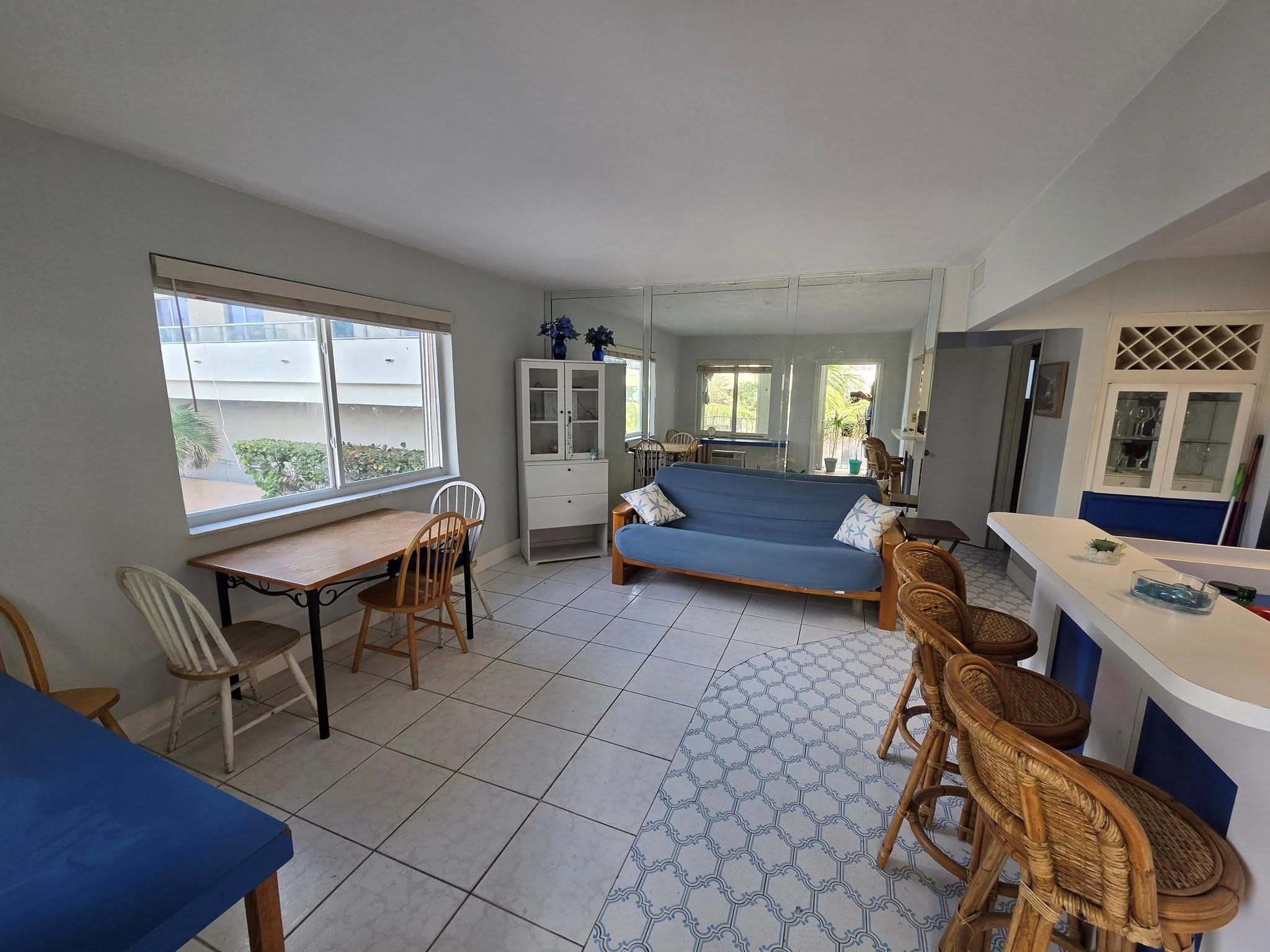 Hollywood Beach 1-27 B - Residential Lease
