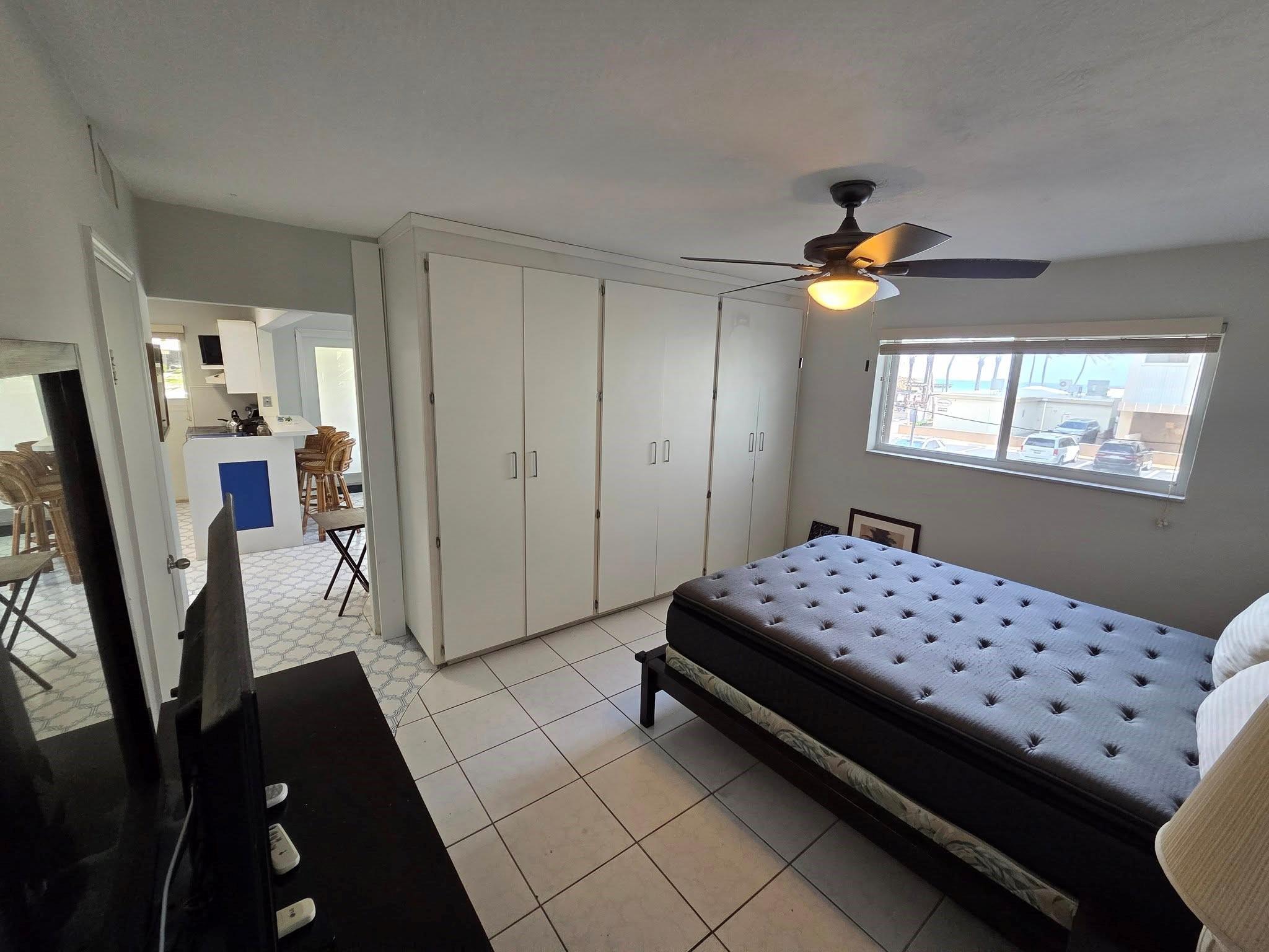 Hollywood Beach 1-27 B - Residential Lease