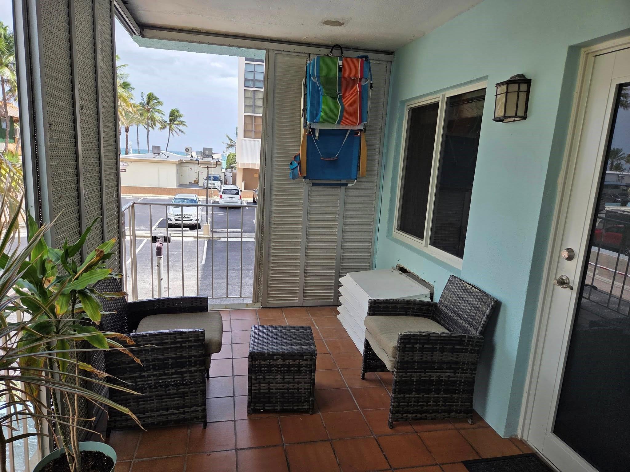 Hollywood Beach 1-27 B - Residential Lease