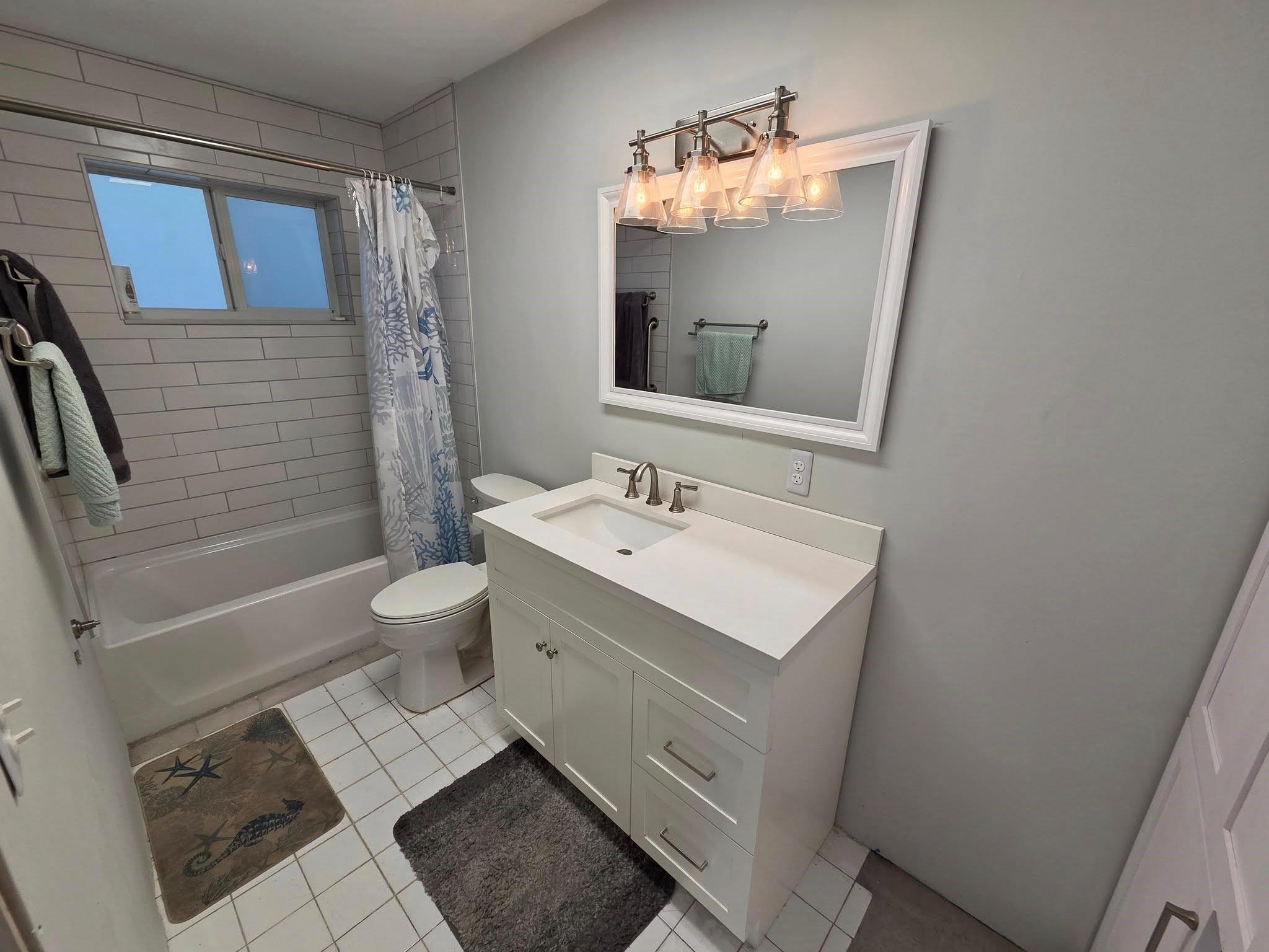 Hollywood Beach 1-27 B - Residential Lease