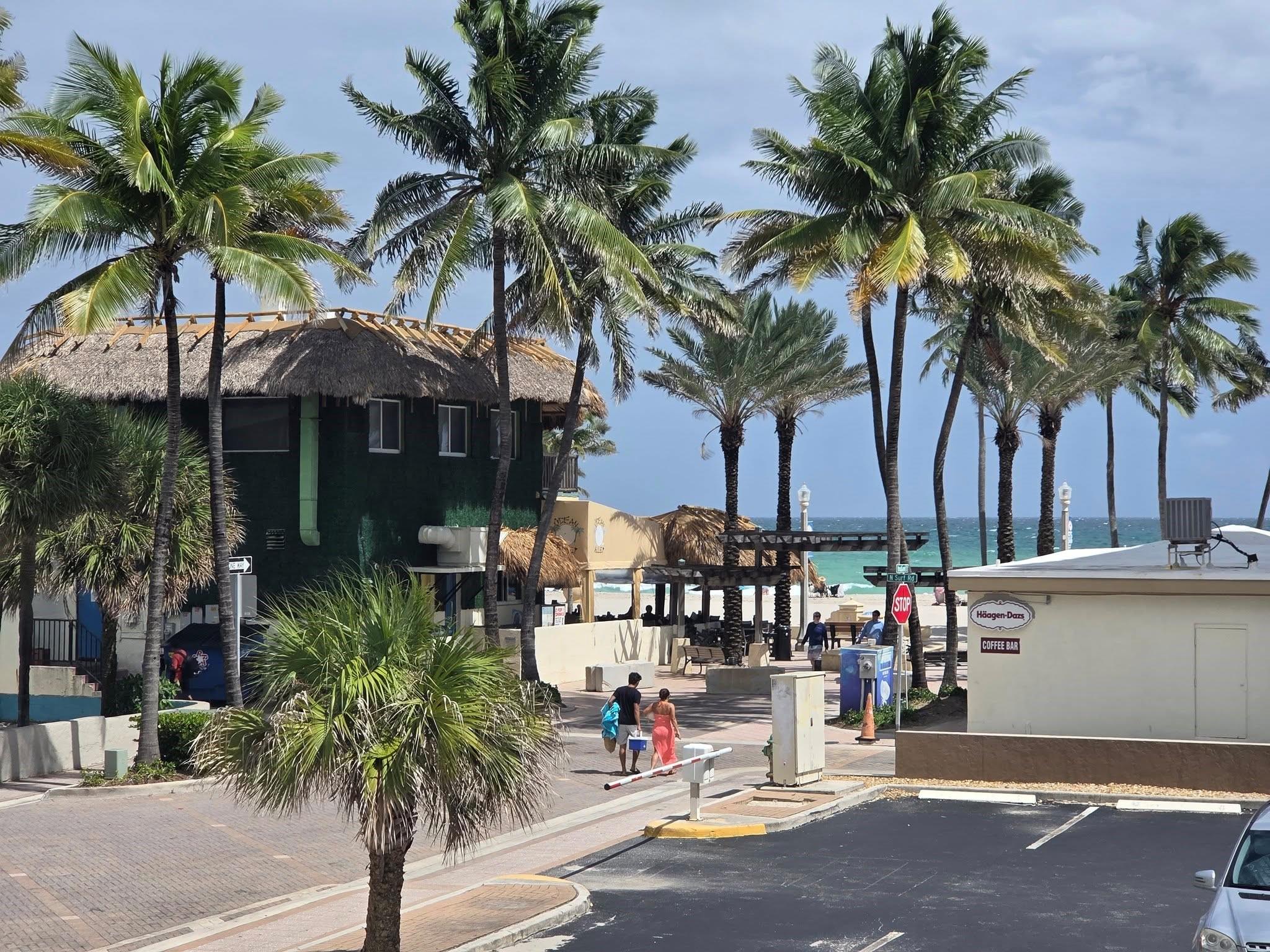 Hollywood Beach 1-27 B - Residential Lease