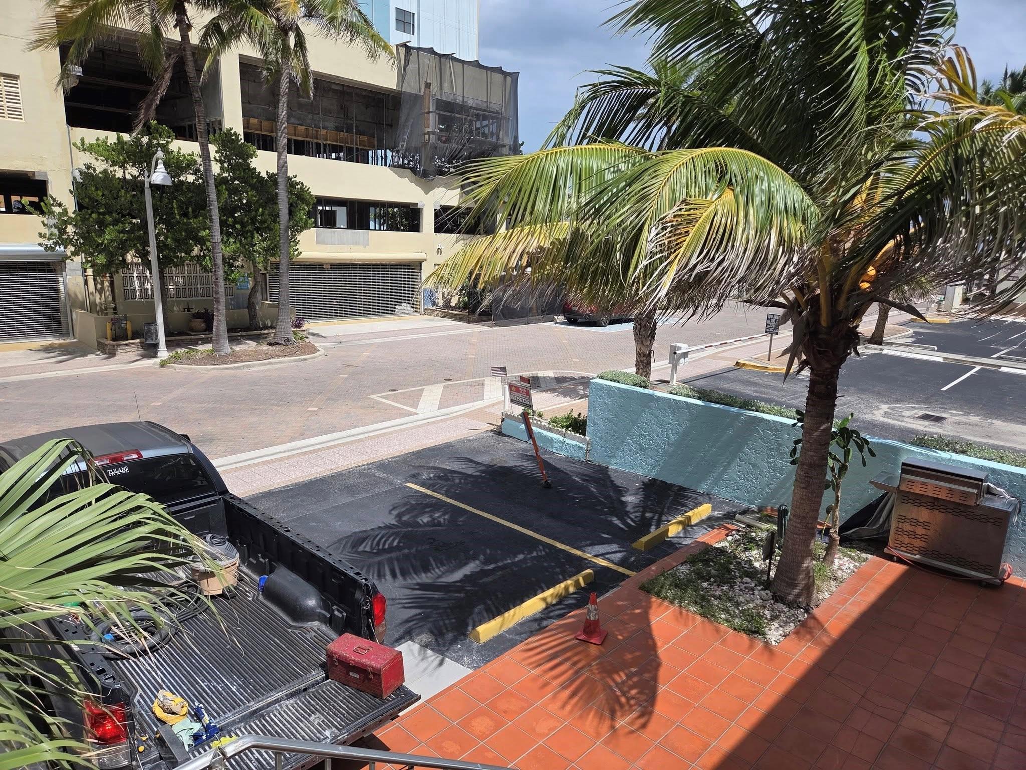 Hollywood Beach 1-27 B - Residential Lease
