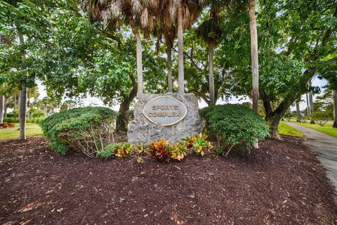 A home in Lake Worth