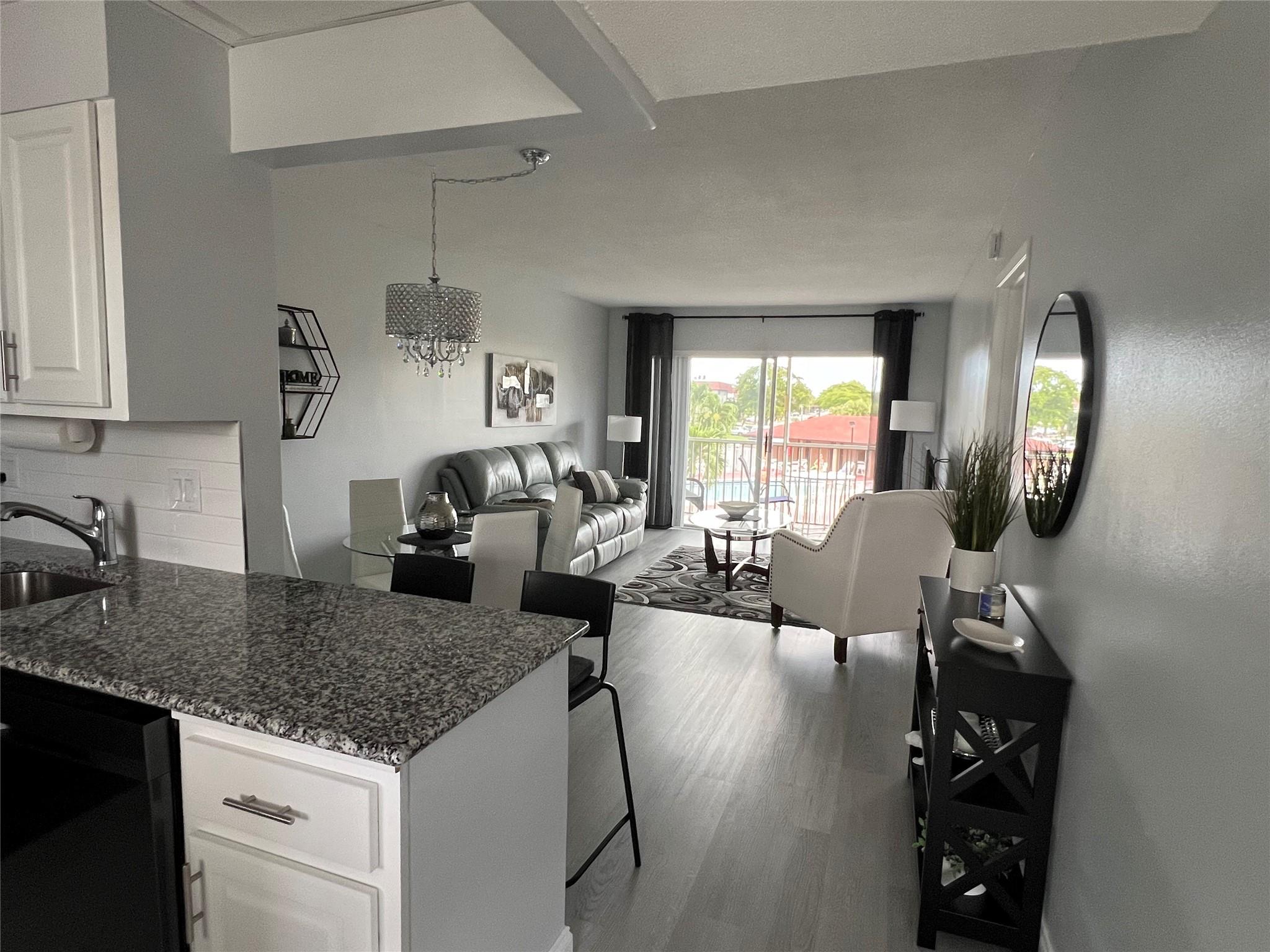 Lauderdale Oaks - Residential