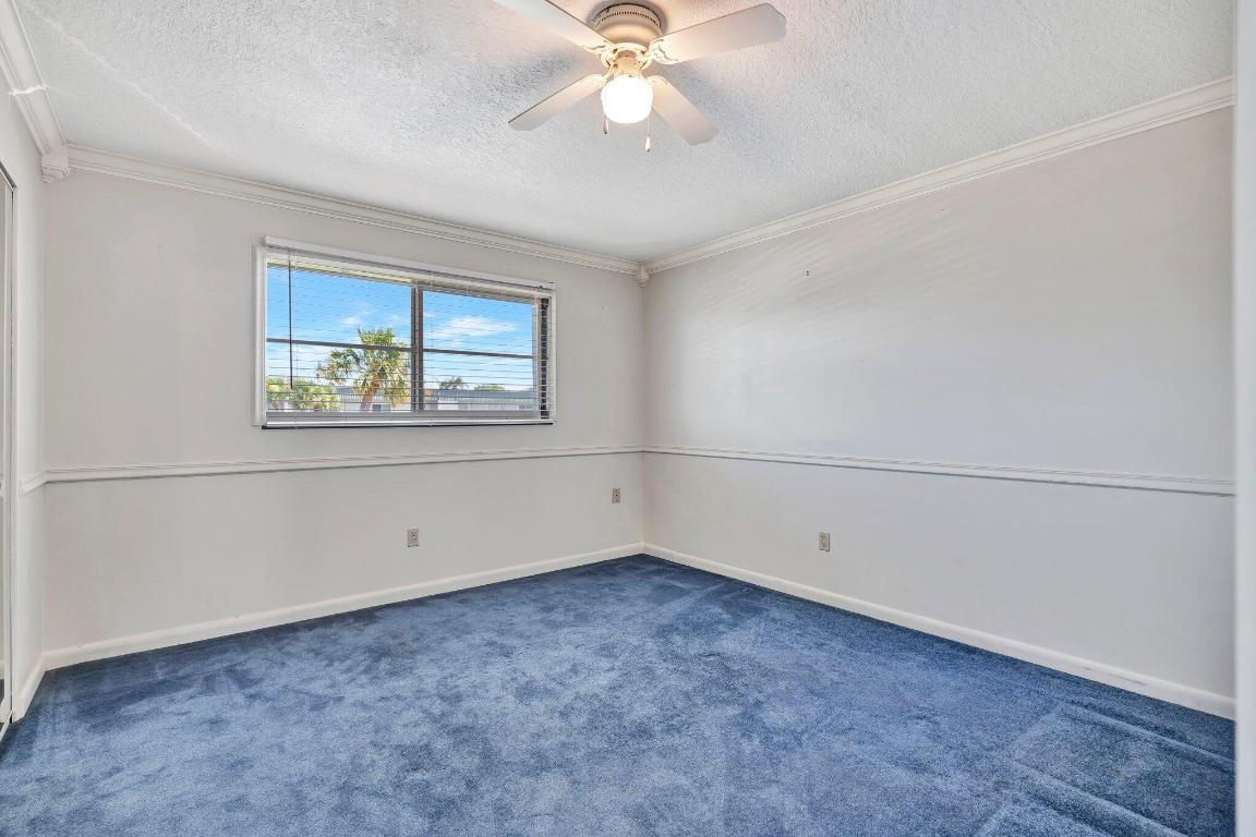 WINDSOR PARK NORTH CONDOMINIUMS - Residential