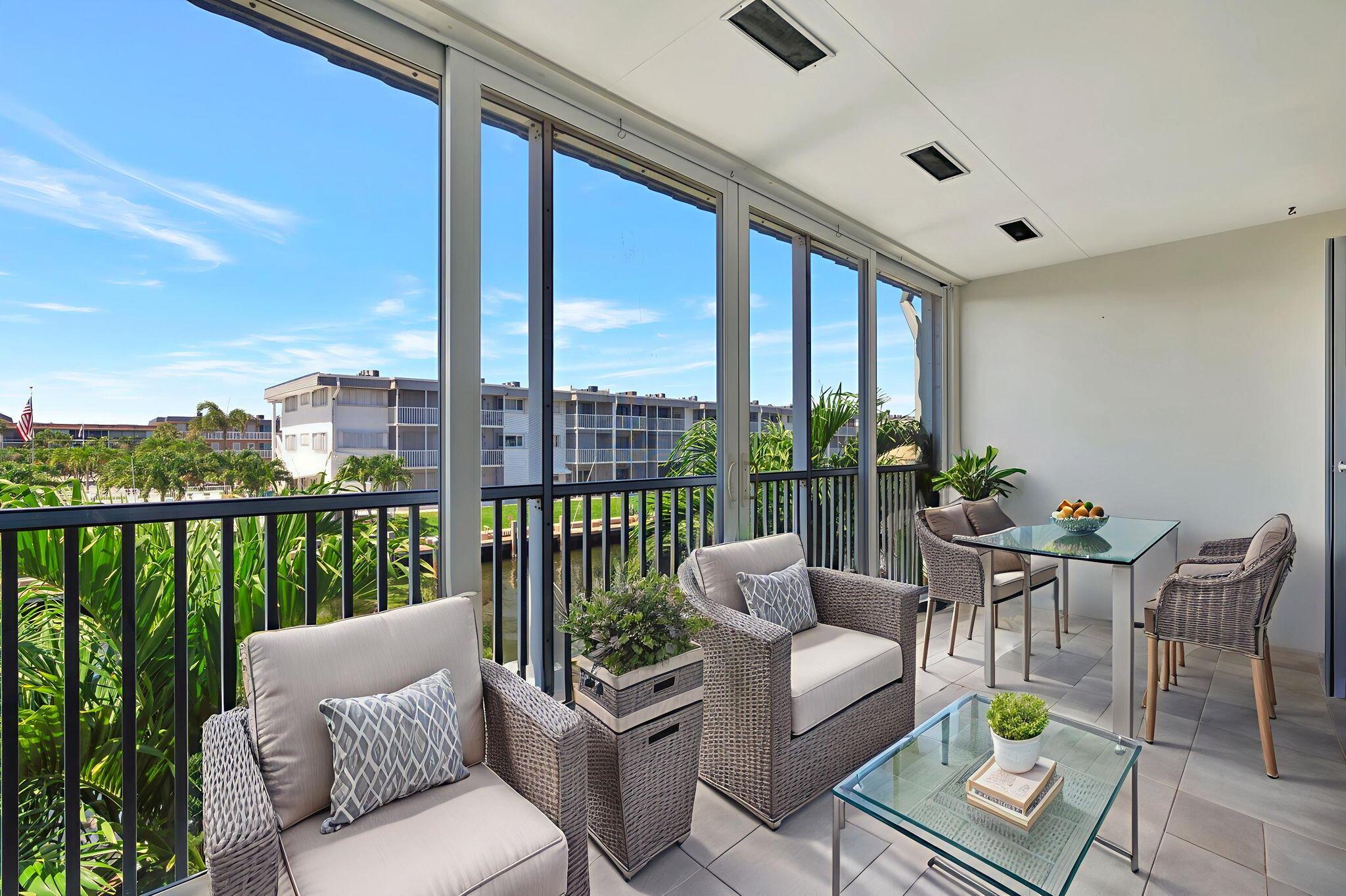 WINDSOR PARK NORTH CONDOM - Residential