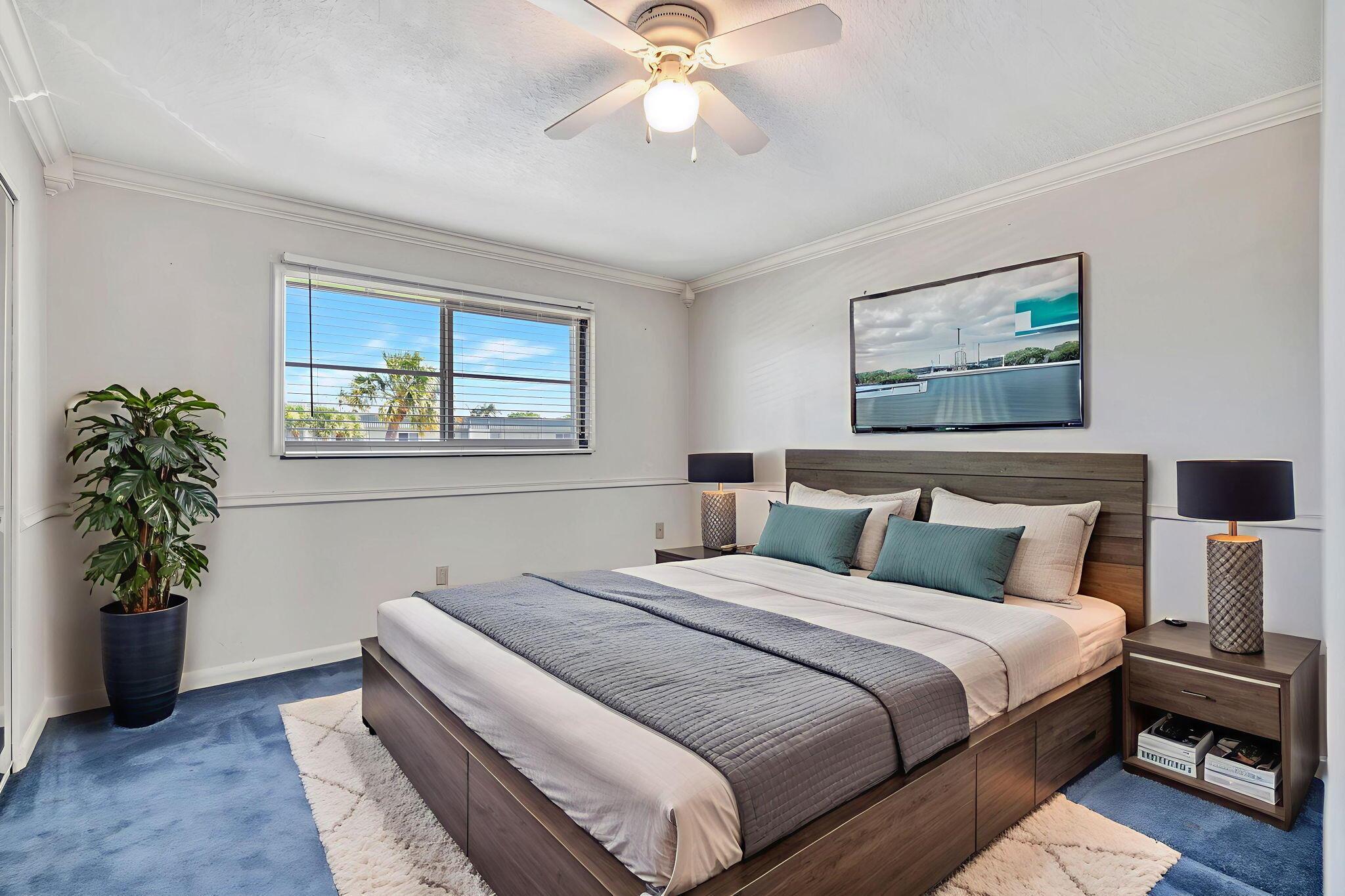 WINDSOR PARK NORTH CONDOM - Residential