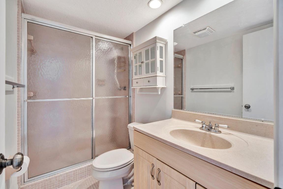 WINDSOR PARK NORTH CONDOMINIUMS - Residential