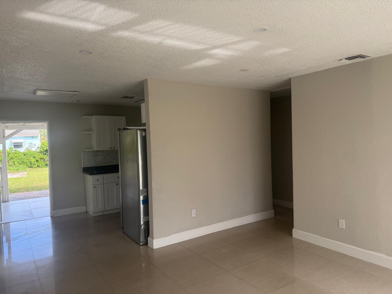 BROADVIEW PARK - Residential Lease