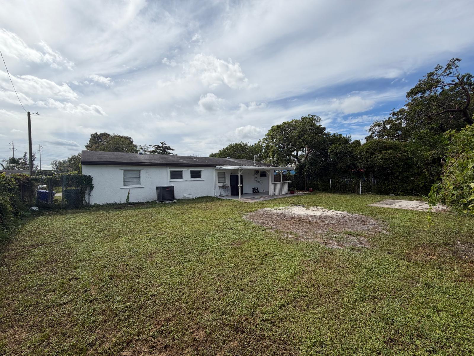 BROADVIEW PARK - Residential Lease