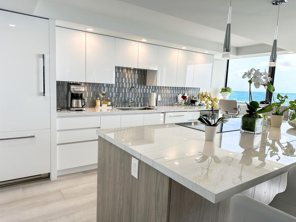 Photo of 250 S Ocean Blvd #4c, Boca Raton, FL 33432 (MLS # R11070964)