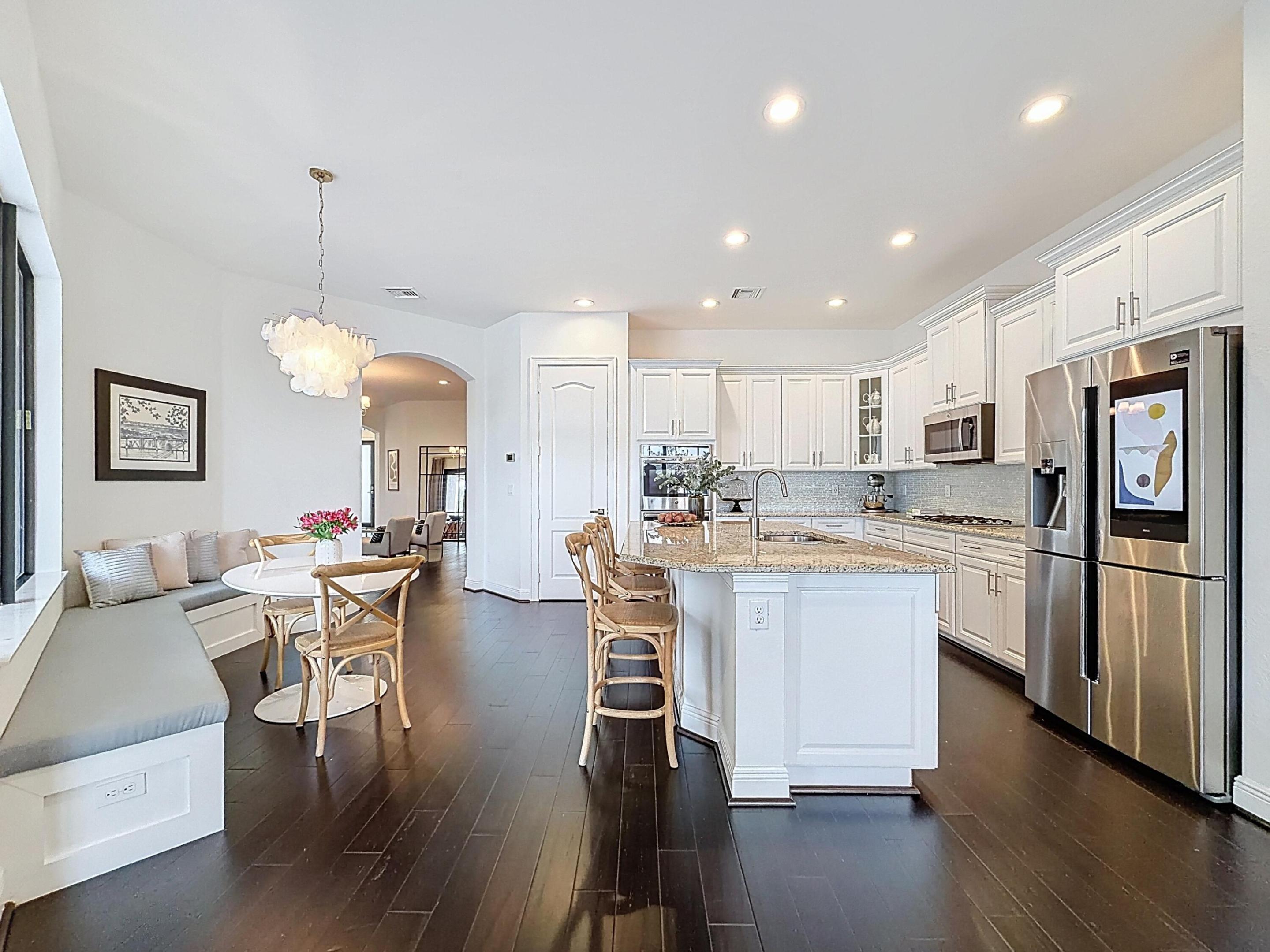 10360 Peninsula Place