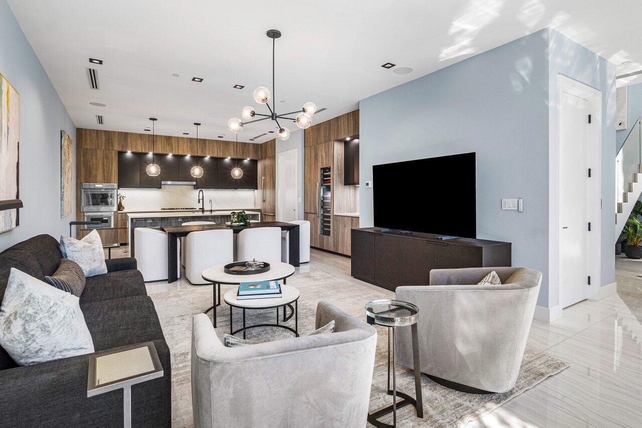 PALM TRAIL ESTATES - Residential